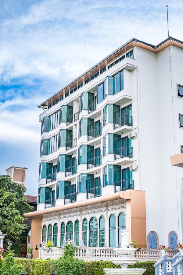 Mekong Heritage Hotel Nakhon Phanom Bagian luar foto