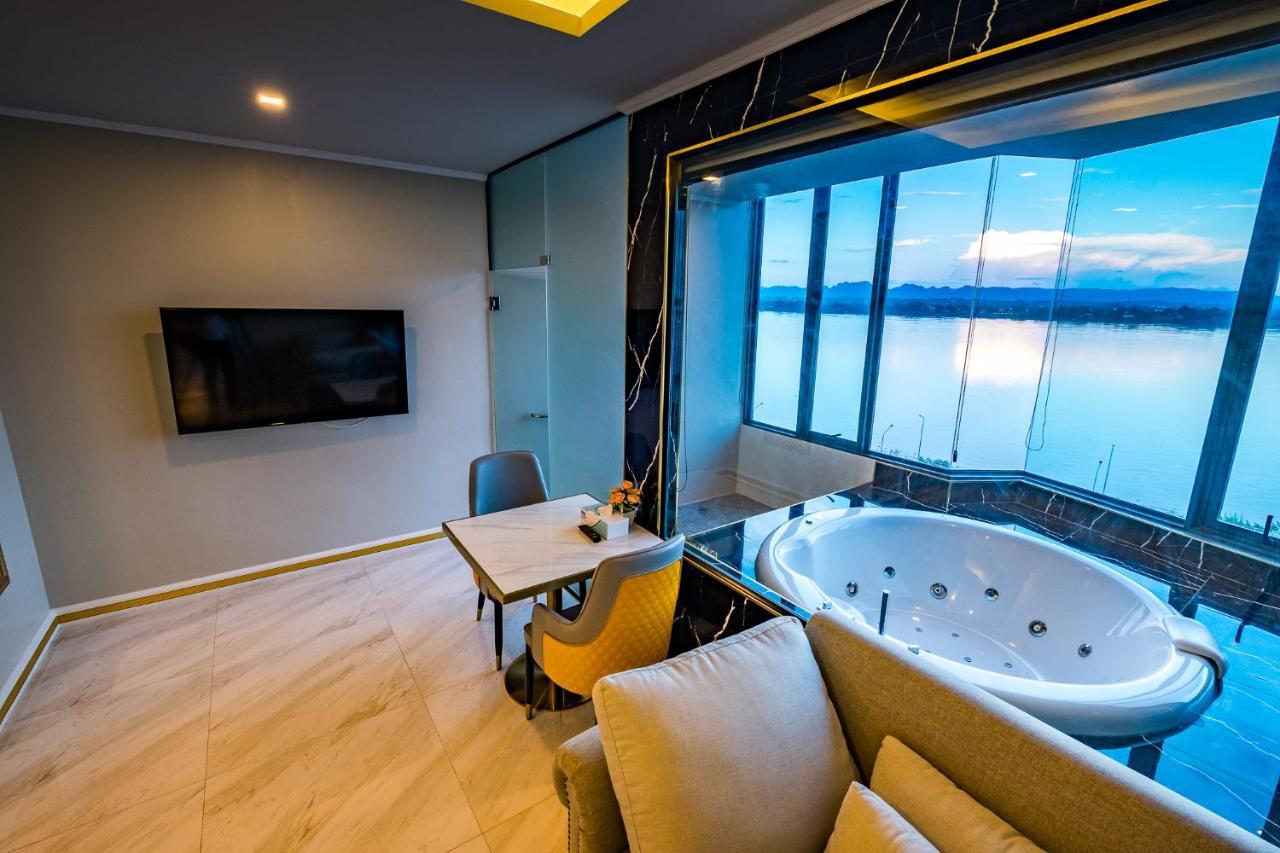 Mekong Heritage Hotel Nakhon Phanom Bagian luar foto